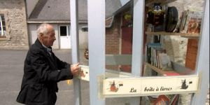 cabine_telephonique_boite_à_livre_recyclage